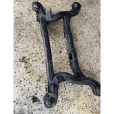 BAŞKAN TİC.MERCEDES A2463505900 CLA-A-B-GLA ARKA DİNGİL TRAVERS TAŞIYICI 2463505900  